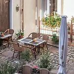 Regiohotel Wolmirstedter Hof - #autobahna2&a14 #fruehstuecksbuffet #toppreisleistung #wallbox