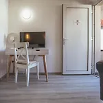 Regiohotel Wolmirstedter Hof - #autobahna2&a14 #fruehstuecksbuffet #toppreisleistung #wallbox Szálloda 3*