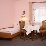 Szálloda Regiohotel Wolmirstedter Hof - #autobahna2&a14 #fruehstuecksbuffet #toppreisleistung #wallbox 3*