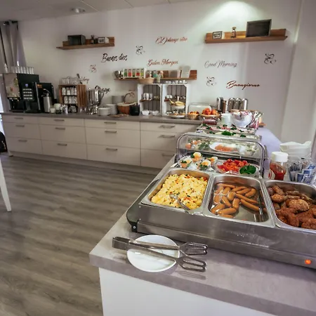 Regiohotel Wolmirstedter Hof - #autobahna2&a14 #fruehstuecksbuffet #toppreisleistung #wallbox