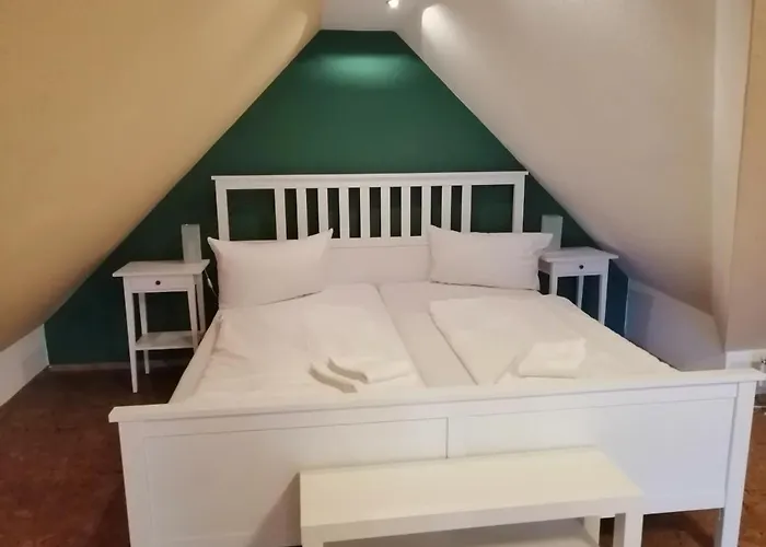 Regiohotel Wolmirstedter Hof - #autobahna2&a14 #fruehstuecksbuffet #toppreisleistung #wallbox فندق