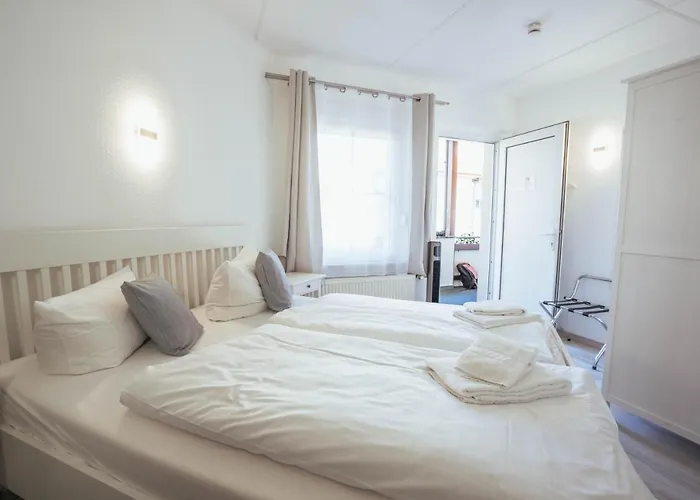 Regiohotel Wolmirstedter Hof - #autobahna2&a14 #fruehstuecksbuffet #toppreisleistung #wallbox