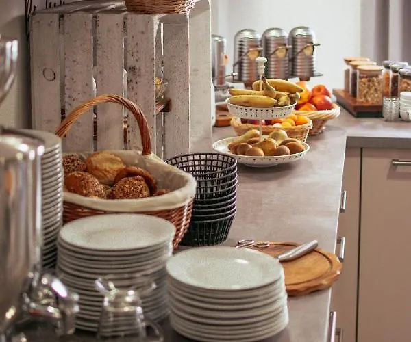 Hotel Regiohotel Wolmirstedter Hof - #autobahna2&a14 #fruehstuecksbuffet #toppreisleistung #wallbox Wolmirstedt