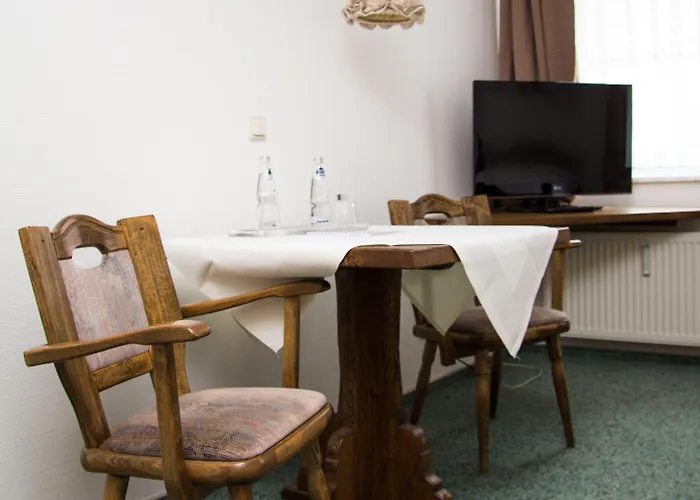 Hotel Regiohotel Wolmirstedter Hof - #autobahna2&a14 #fruehstuecksbuffet #toppreisleistung #wallbox Wolmirstedt