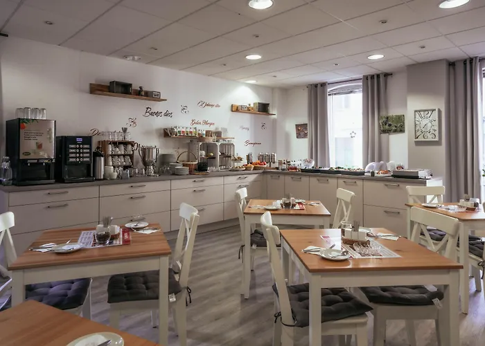 Regiohotel Wolmirstedter Hof - #autobahna2&a14 #fruehstuecksbuffet #toppreisleistung #wallbox 3*