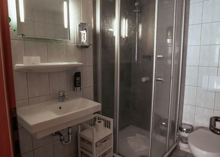 Hotel Regiohotel Wolmirstedter Hof - #autobahna2&a14 #fruehstuecksbuffet #toppreisleistung #wallbox 3*