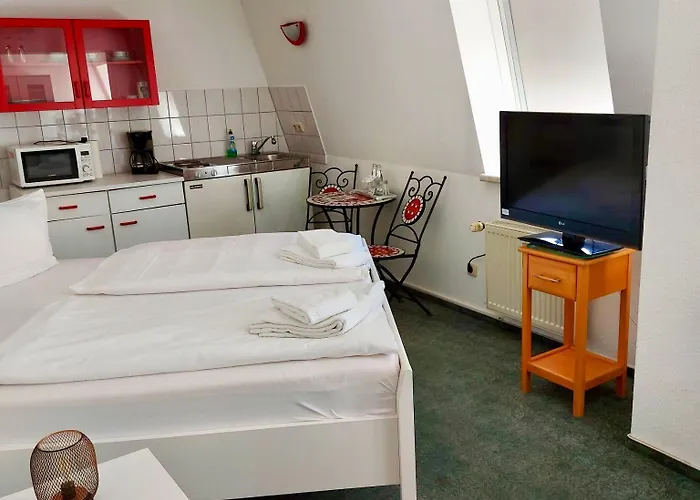 Regiohotel Wolmirstedter Hof - #autobahna2&a14 #fruehstuecksbuffet #toppreisleistung #wallbox Hotel 3*