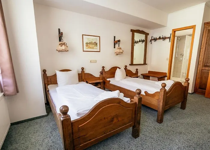 Regiohotel Wolmirstedter Hof - #autobahna2&a14 #fruehstuecksbuffet #toppreisleistung #wallbox 3*