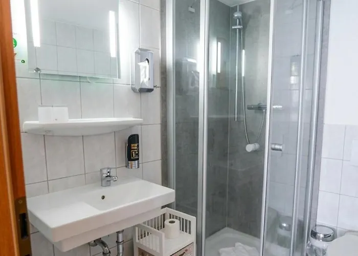 فندق Regiohotel Wolmirstedter Hof - #autobahna2&a14 #fruehstuecksbuffet #toppreisleistung #wallbox 3*